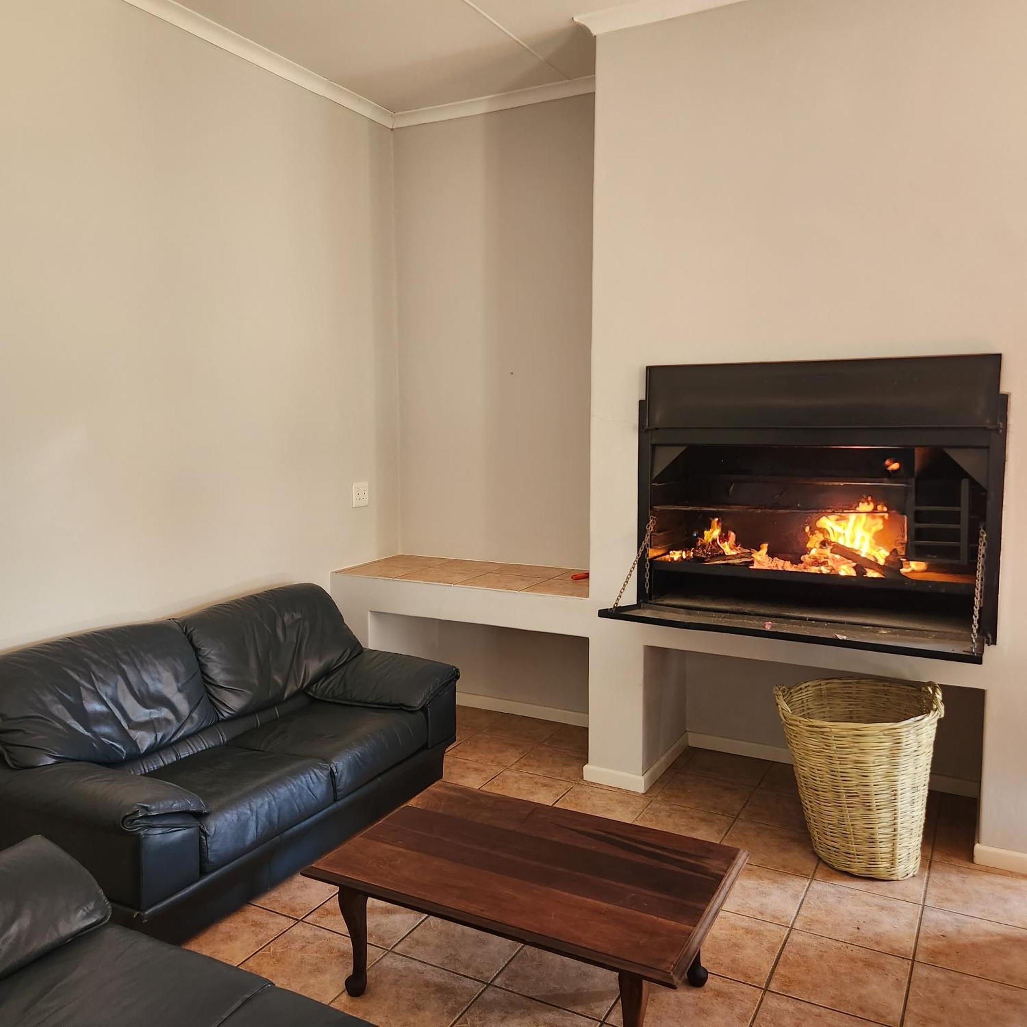 Karoo Leeu Self Catering Βίλα Oudtshoorn Εξωτερικό φωτογραφία